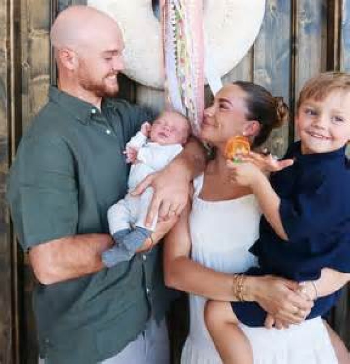 Discover The Bold Canvas Of Emilie Livingston: Insights And Revelations