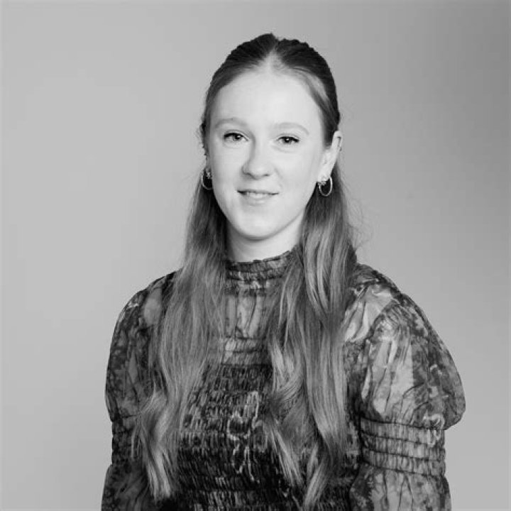 Join Nina Warhurst Behind The Scenes